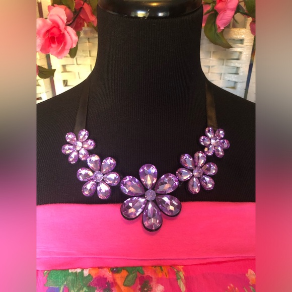 Elegant Purple Rhinestone Floral Necklace Statement Lavender Crystal Ribbon💜 New - Picture 2 of 8